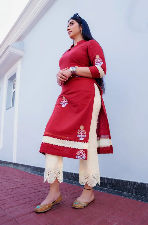 Red_Kota_Doria_Kurta_Set_For_Women