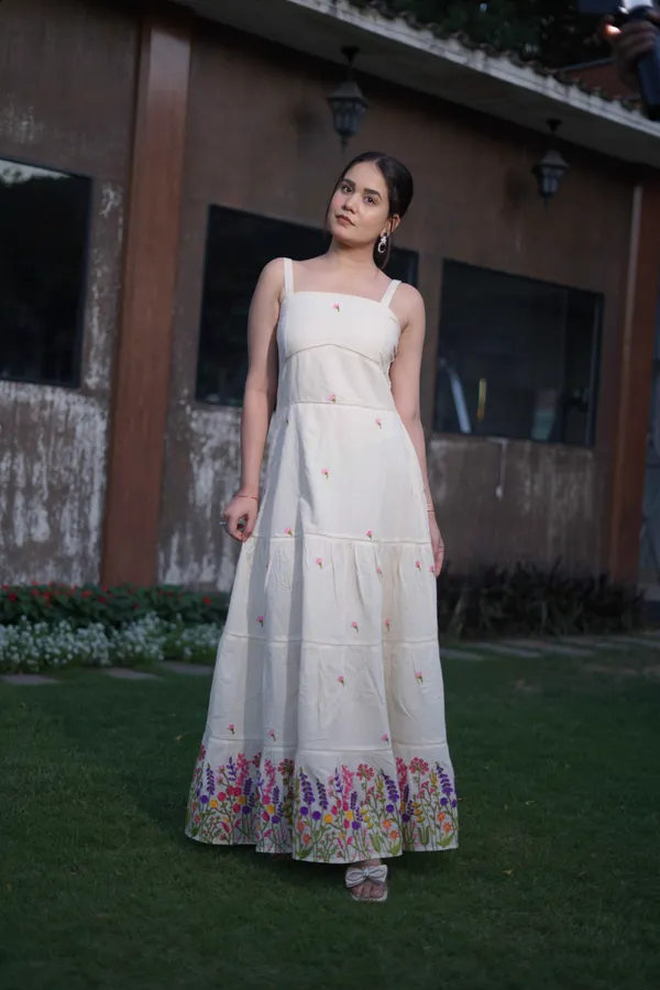 White_Kora_Cotton_Maxi_Dress_For_Women