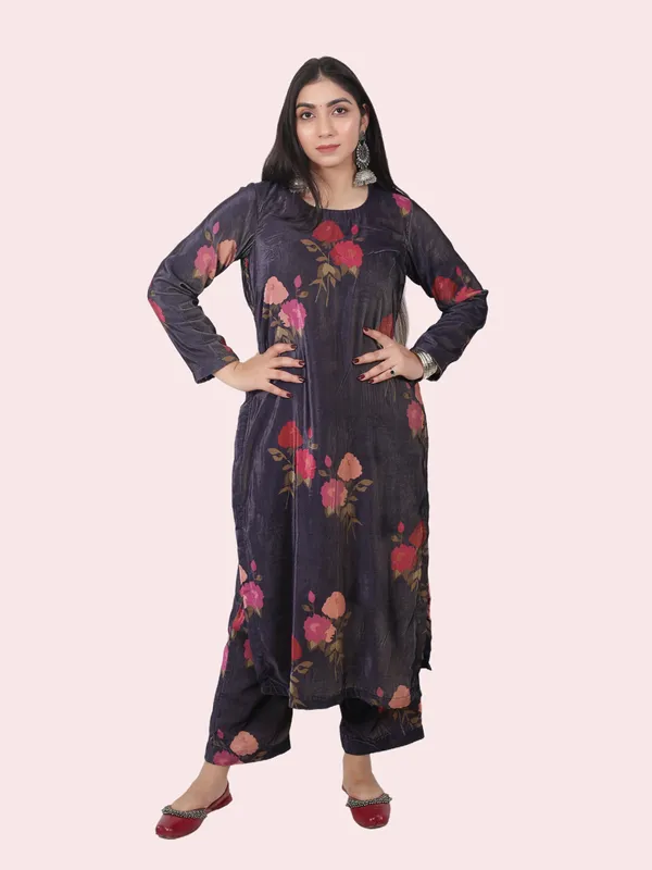 Purple_Velvet_Floral_Kurta_Set_For_Women