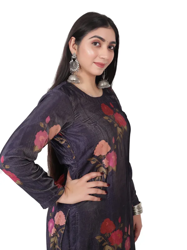 Purple_Velvet_Floral_Kurta_Set_For_Women