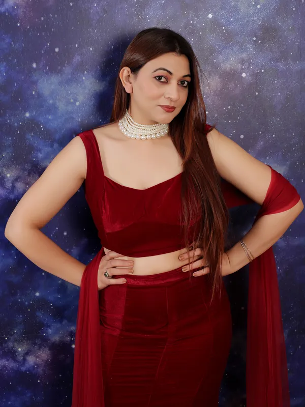 Red_Velvet_Skirt_With_Crop_Top_For_Women
