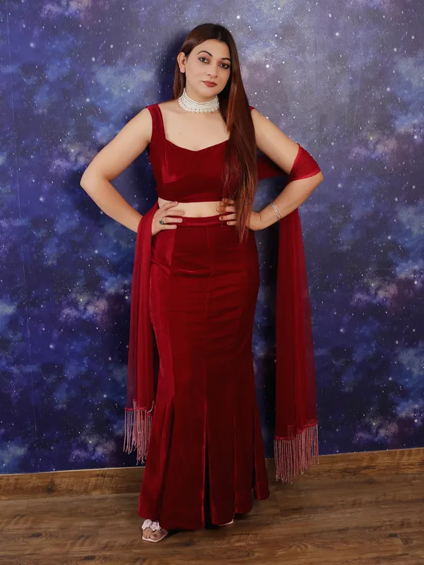 Red_Velvet_Skirt_With_Crop_Top_For_Women