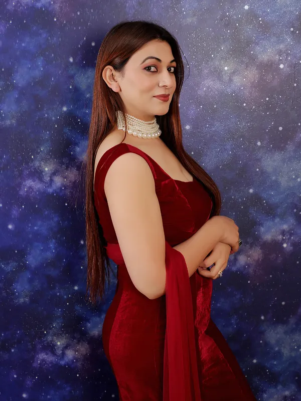 Red_Velvet_Skirt_With_Crop_Top_For_Women