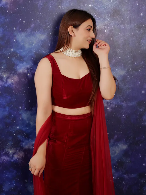 Red_Velvet_Skirt_With_Crop_Top_For_Women