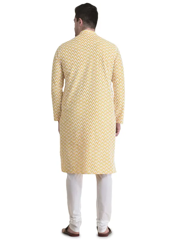 Yellow_Cotton_Full_Sleeve_Regular_Fit_Chikankari_Embroidery_Kurta_For_Men