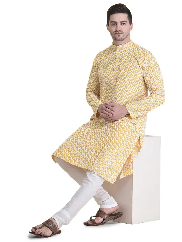 Yellow_Cotton_Full_Sleeve_Regular_Fit_Chikankari_Embroidery_Kurta_For_Men