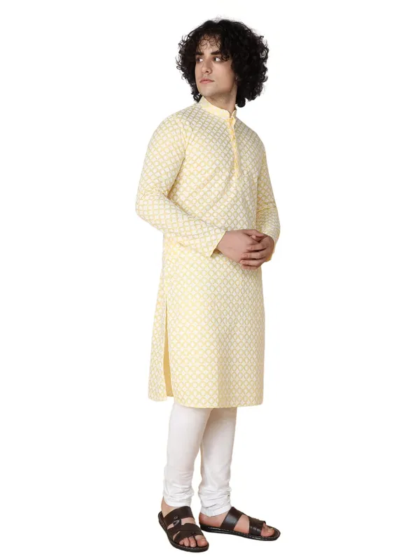Yellow_Cotton_Yellow_Full_Sleeve_Regular_Fit_Plain_Kurta_For_Men