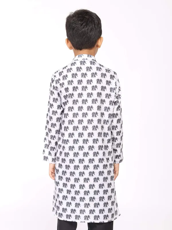 White_Cotton_Full_Sleeve_Regular_Printed_Kurta_For_Kids