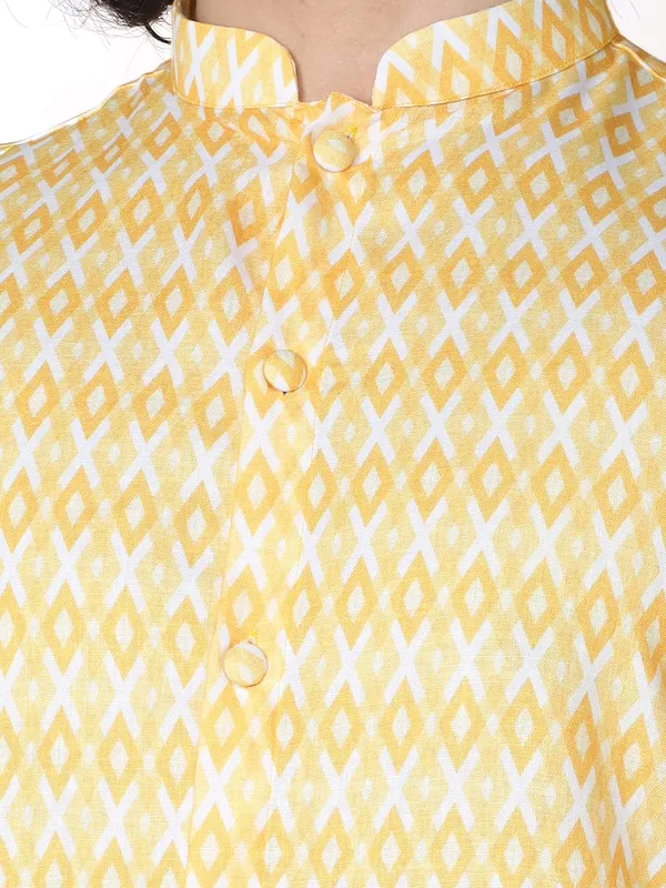 Yellow_Cotton_Yellow_Full_Sleeve_Regular_Printed_Kurta_Churidar_Set_For_Men