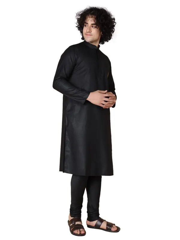 Black_Cotton_Full_Sleeve_Regular_Fit_Embroidery_Kurta_For_Men