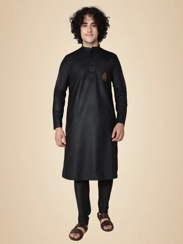 Black_Cotton_Full_Sleeve_Regular_Fit_Embroidery_Kurta_For_Men