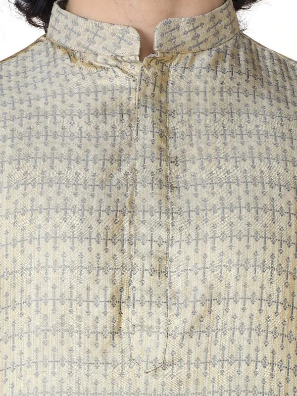 Grey_Jacquard_Full_Sleeve_Regular_Fit_Jacquard_Kurta_For_Men