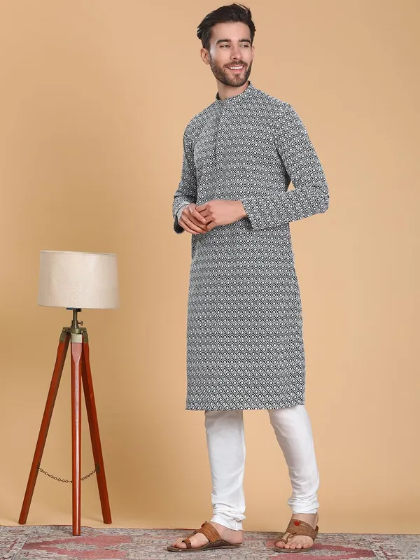 Green_Cotton_Full_Sleeve_Regular_Fit_Embroidery_Green_Kurta_For_Men
