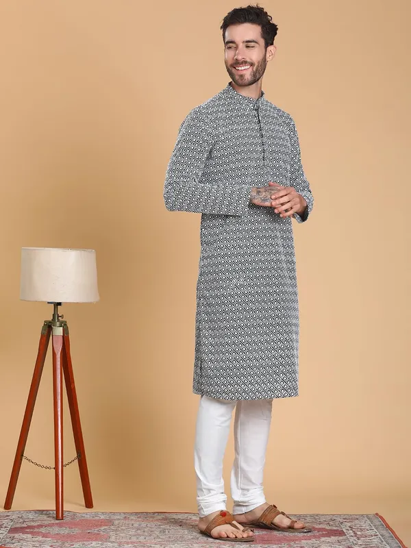 Green_Cotton_Full_Sleeve_Regular_Fit_Embroidery_Green_Kurta_For_Men