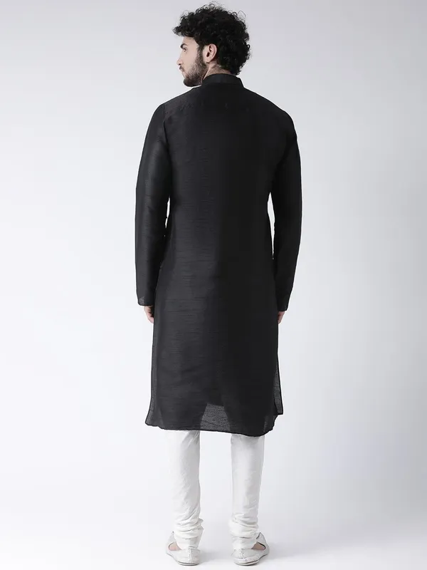 Tabard_Men_Solid_Straight_Kurta_(Black)