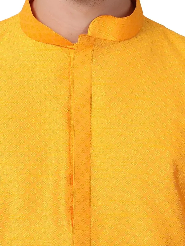 Tabard_Men_Self_Design_Straight_Kurta_(Yellow)
