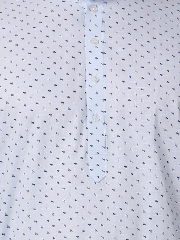 Tabard_Men_Printed_Straight_Kurta_(Blue)
