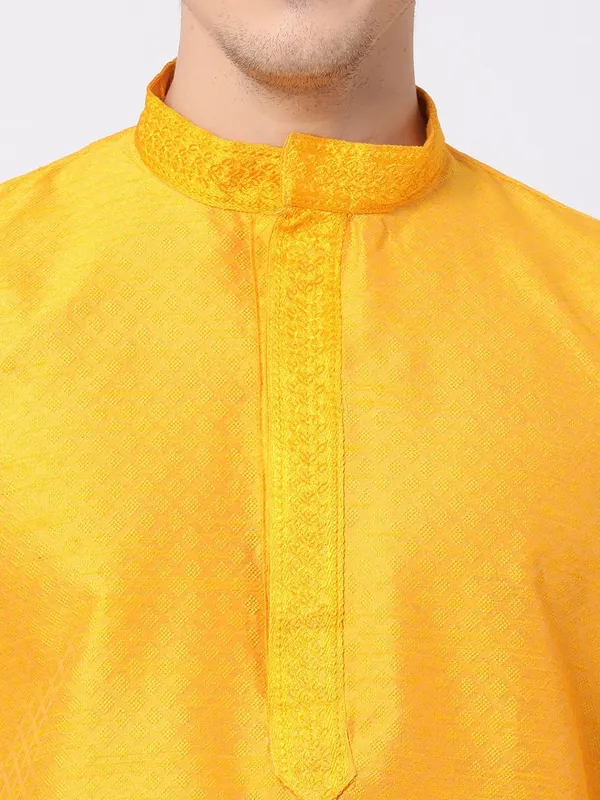 Tabard_Men_Self_Design_Straight_Kurta_(Yellow)