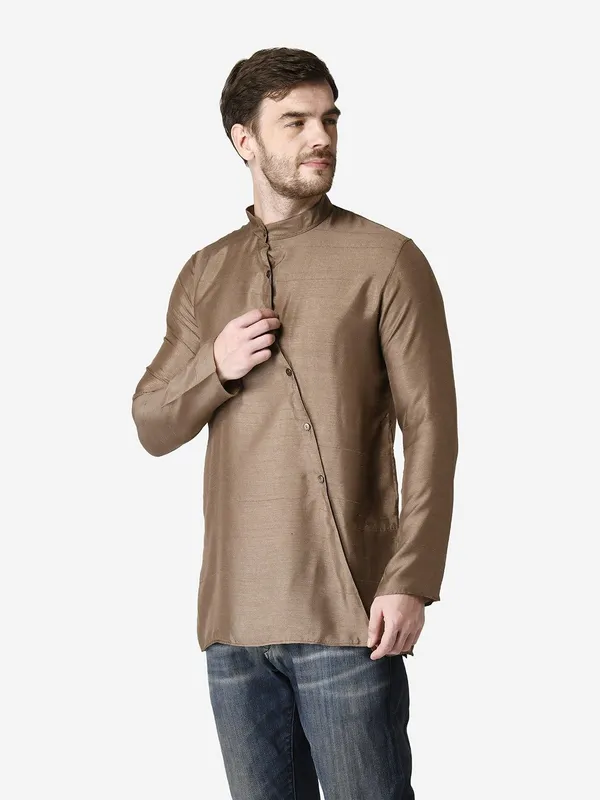 Tabard_Men_Solid_Straight_Kurta_(Beige)