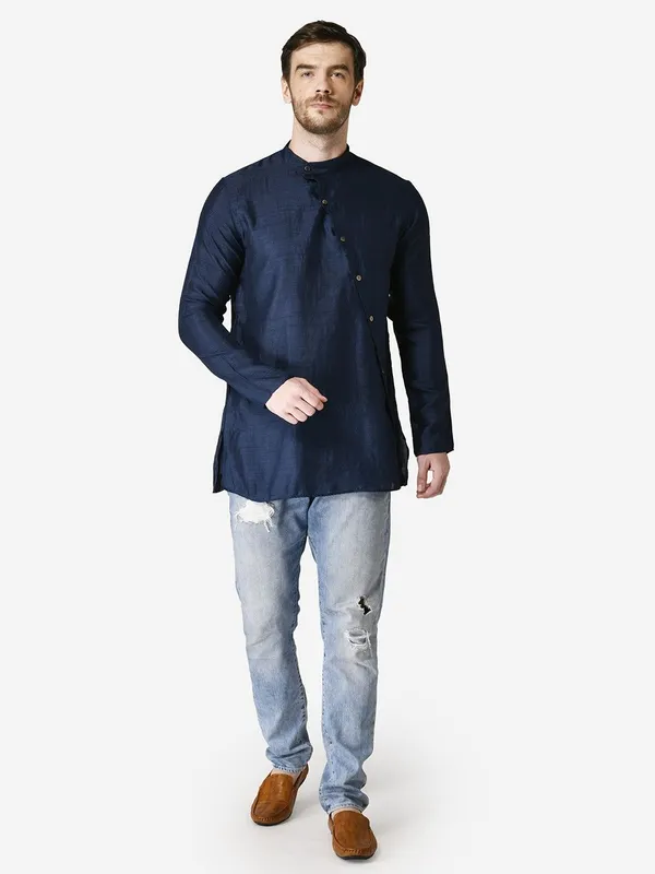 Tabard_Men_Solid_Straight_Kurta_(Blue)