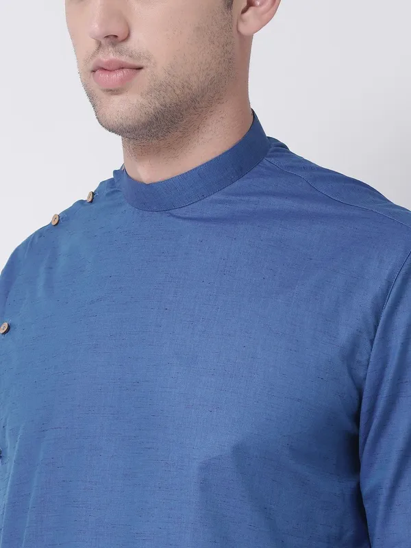 Tabard_Men_Solid_Straight_Kurta_(Blue)