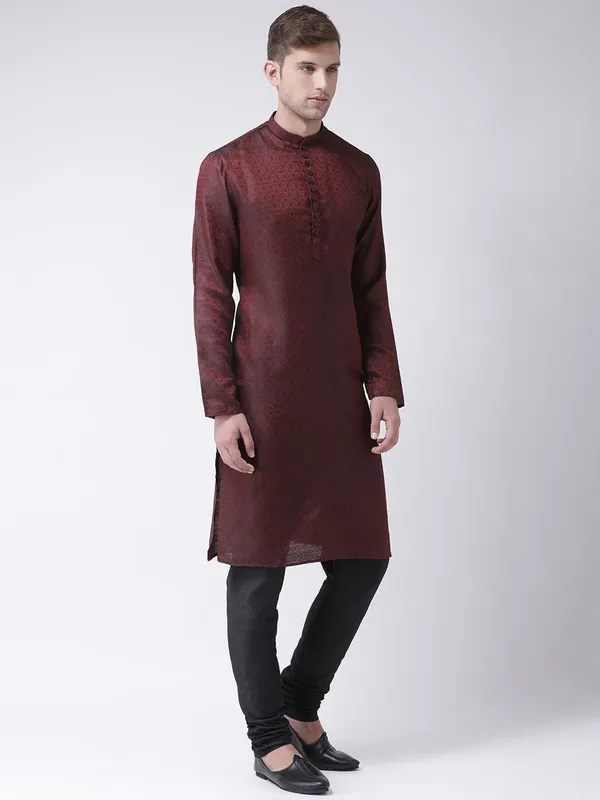 Tabard_Men_Printed_Straight_Kurta_(Maroon)