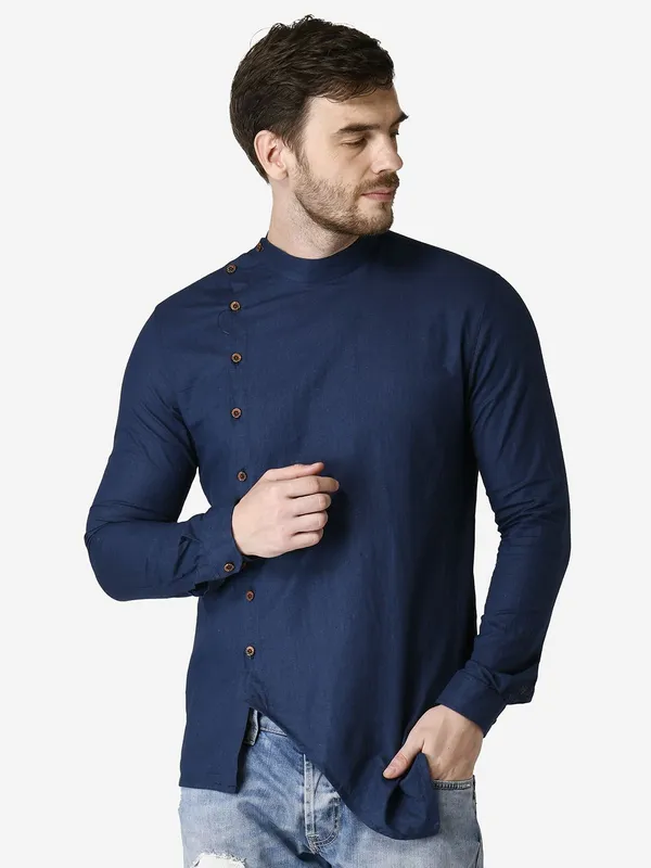 Tabard_Men_Solid_Straight_Kurta_(Blue)