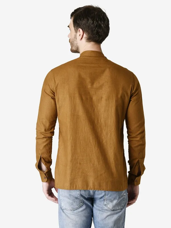Tabard_Men_Solid_Asymmetric_Kurta_(Brown)