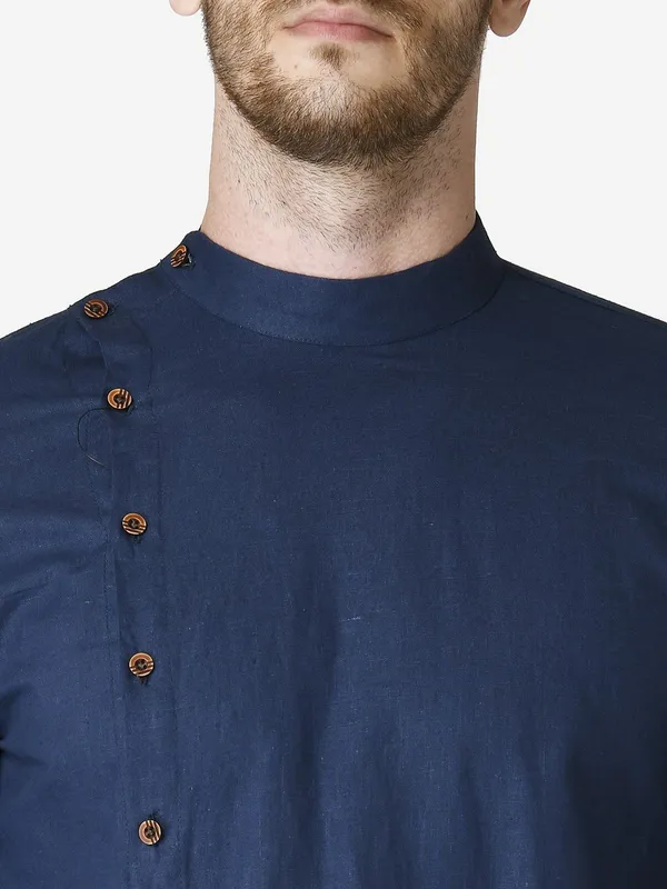 Tabard_Men_Solid_Asymmetric_Kurta_(Dark_Blue)