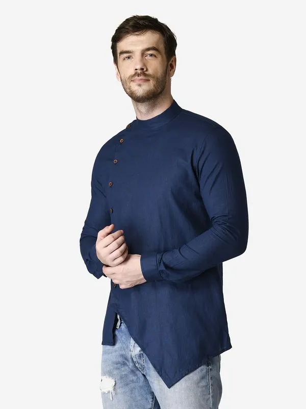 Tabard_Men_Solid_Asymmetric_Kurta_(Dark_Blue)