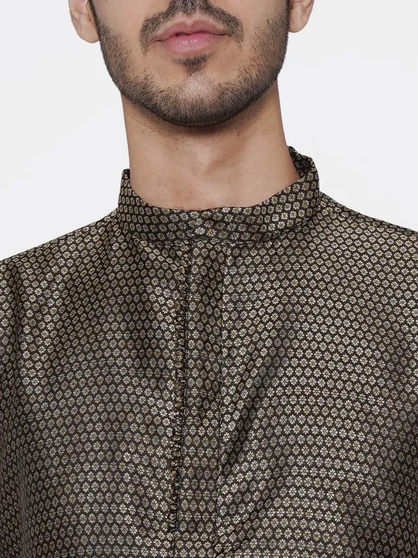 Tabard_Men_Printed_Straight_Kurta_(Beige)