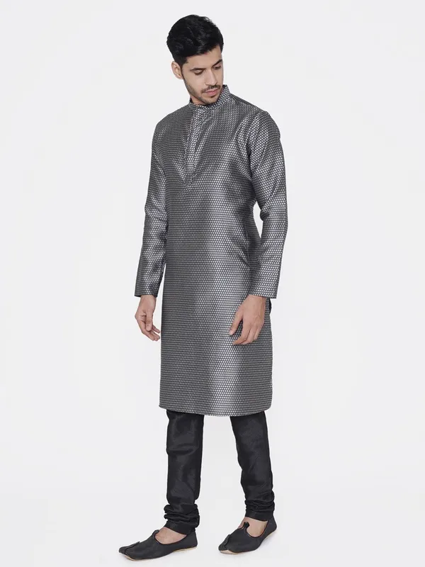 Tabard_Men_Printed_Straight_Kurta_(Silver)