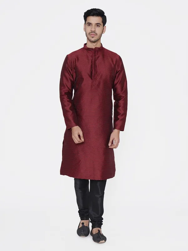 Tabard_Men_Printed_Straight_Kurta_(Maroon)