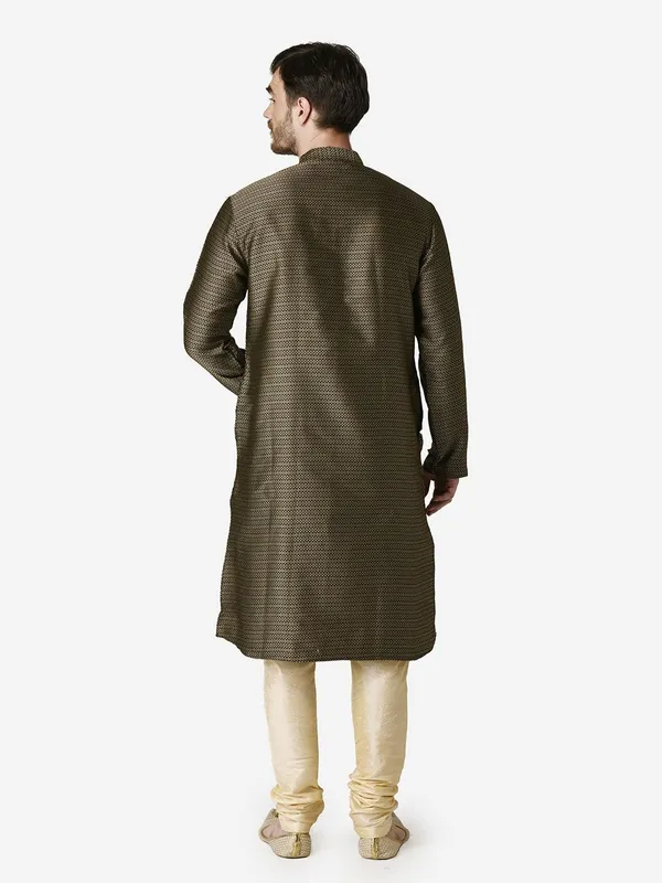 Tabard_Men_Printed_Straight_Kurta_(Black)