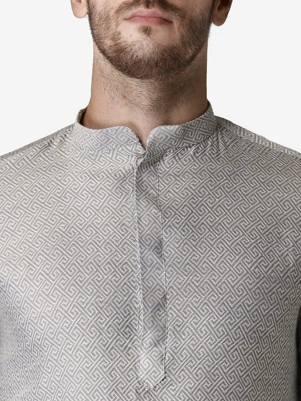 Tabard_Men_Printed_Straight_Kurta_(Grey)