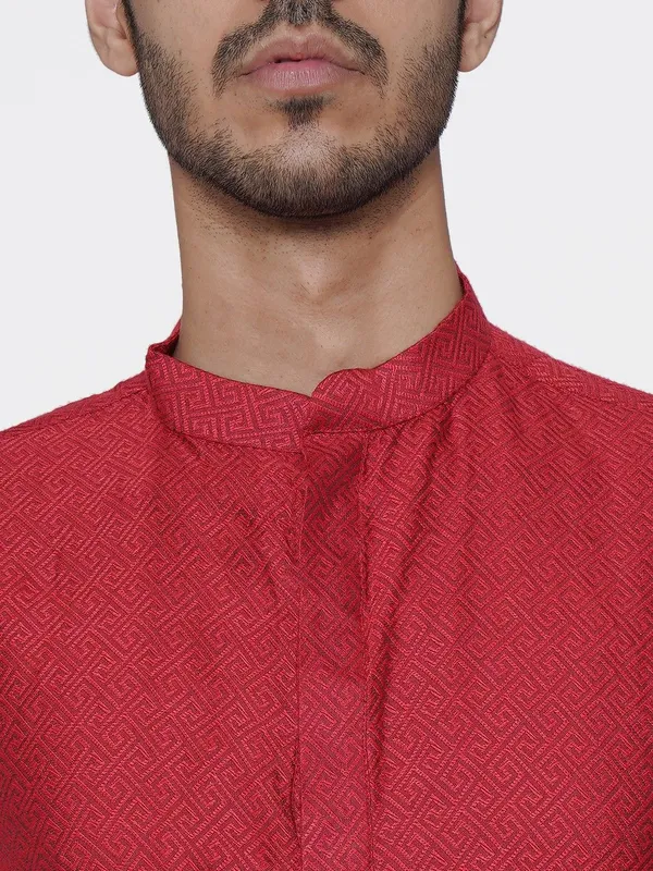 Tabard_Men_Printed_Straight_Kurta_(Red)