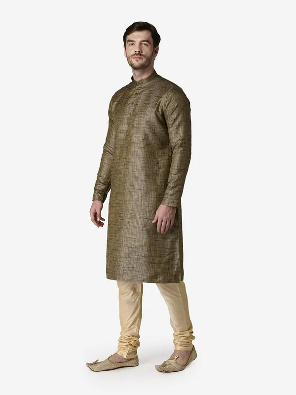 Tabard_Men_Solid_Straight_Kurta_(Black)