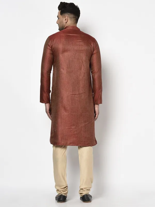 Tabard_Men_Self_Design_Straight_Kurta_(Red)