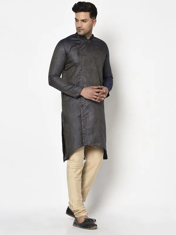Tabard_Men_Self_Design_Straight_Kurta_(Blue)