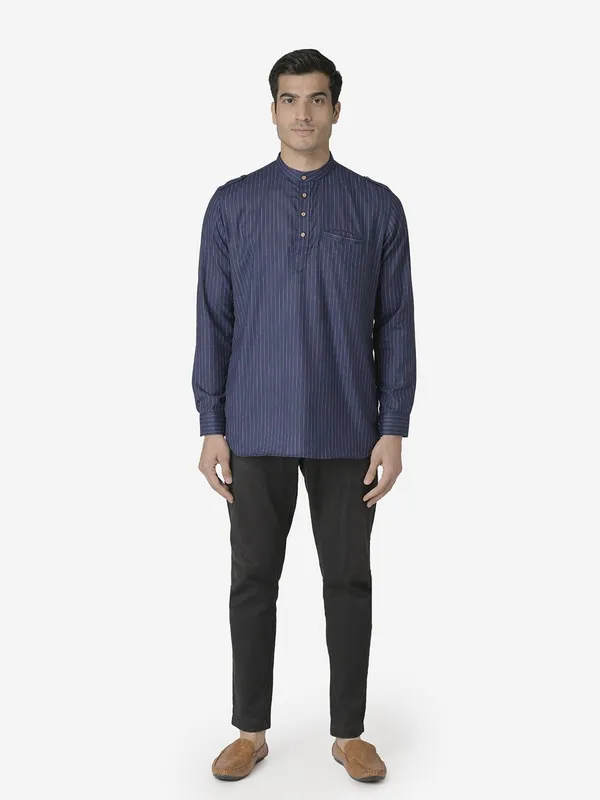 Tabard_Men_Striped_Straight_Kurta_(Blue)