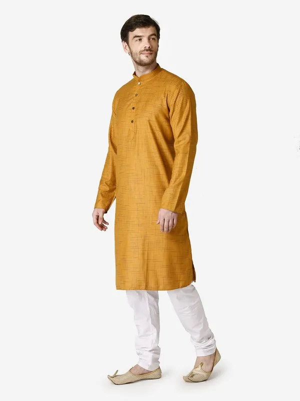 Tabard_Men_Checkered_Straight_Kurta_(Yellow)