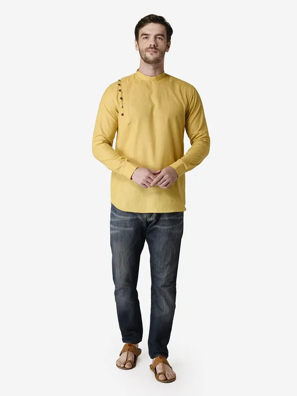 Tabard_Men_Solid_Straight_Kurta_(Yellow)