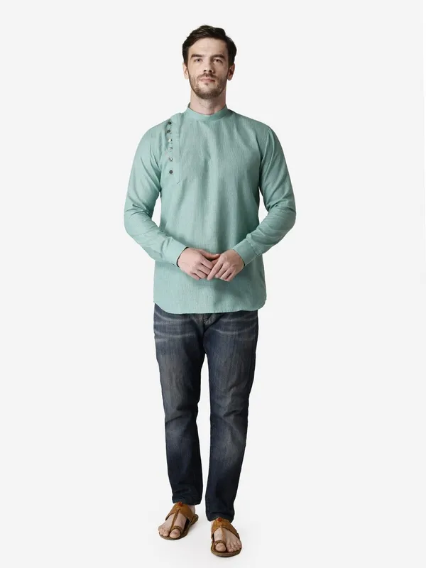Tabard_Men_Solid_Straight_Kurta_(Blue)