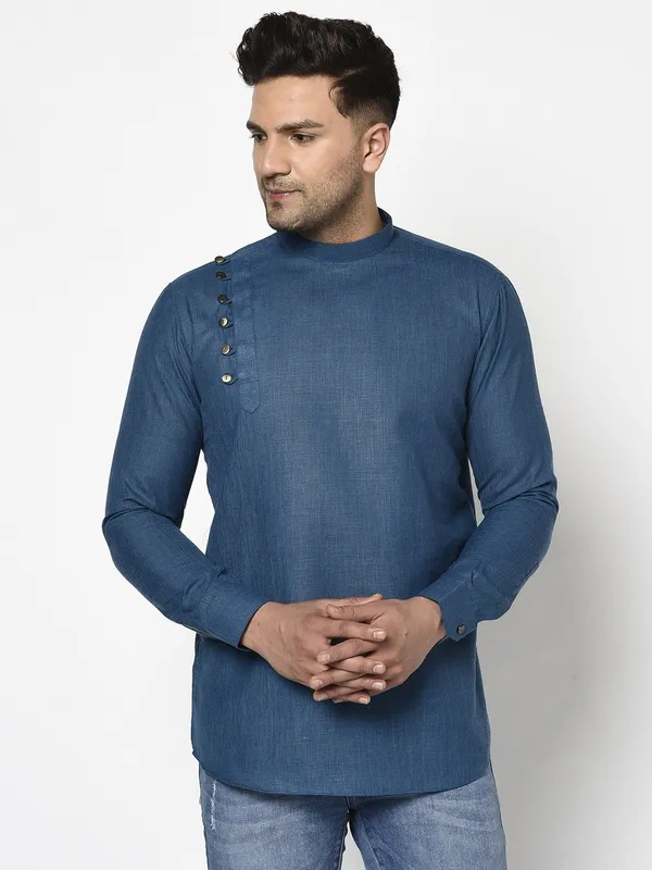 Tabard_Men_Solid_Straight_Kurta_(Blue)