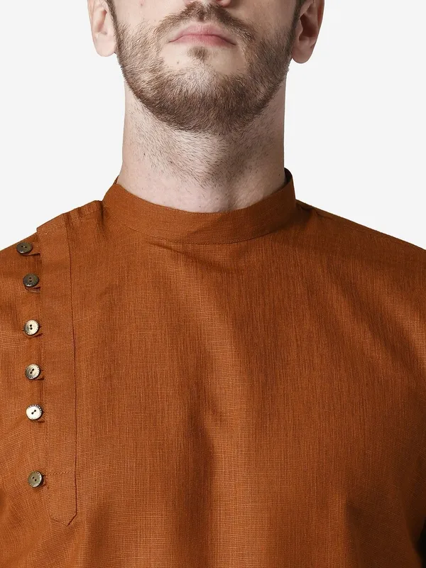 Tabard_Men_Solid_Straight_Kurta_(Orange)