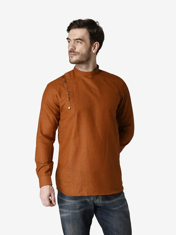 Tabard_Men_Solid_Straight_Kurta_(Orange)