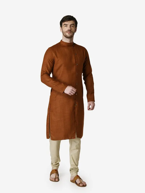 Tabard_Men_Solid_Straight_Kurta_(Orange)