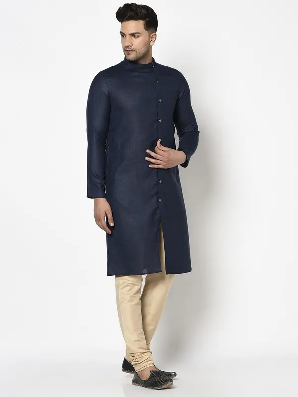 Tabard_Men_Solid_Straight_Kurta_(Blue)