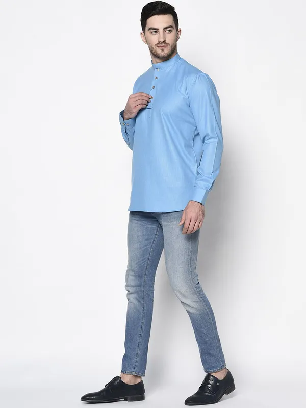 Tabard_Men_Solid_Straight_Kurta_(Light_Blue)