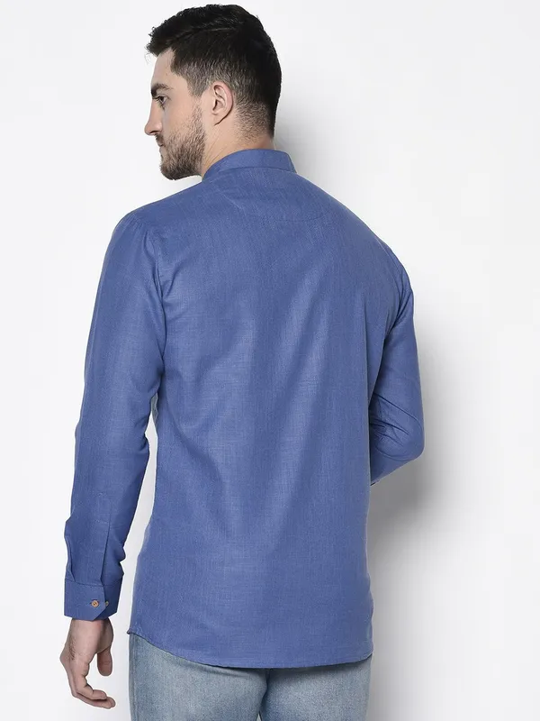 Tabard_Men_Solid_Straight_Kurta_(Blue)